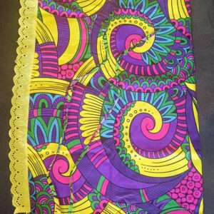 Pangi-met-gele-sierrand